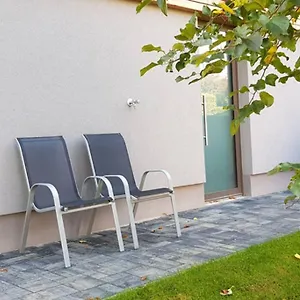 Апартаменты With Back Garden Карловы Вары