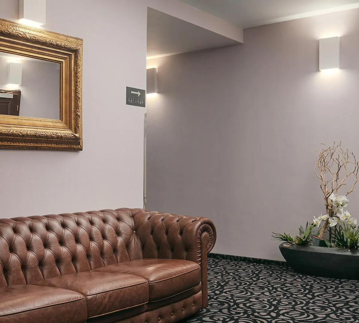 Michelangelo Grand Hotel Prague 5*,
