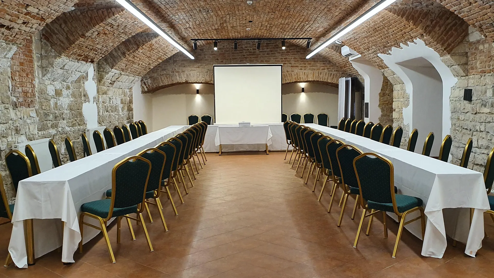 Michelangelo Grand Hotel Прага
